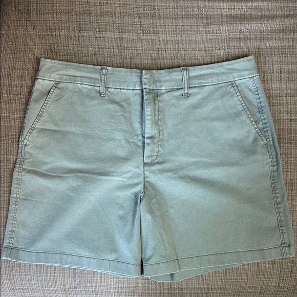 Anne Klein Pants - NEW Anne Klein Green Chino Shorts Casual Style Sz 16